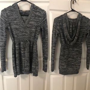 Roxy sweater with hoodie